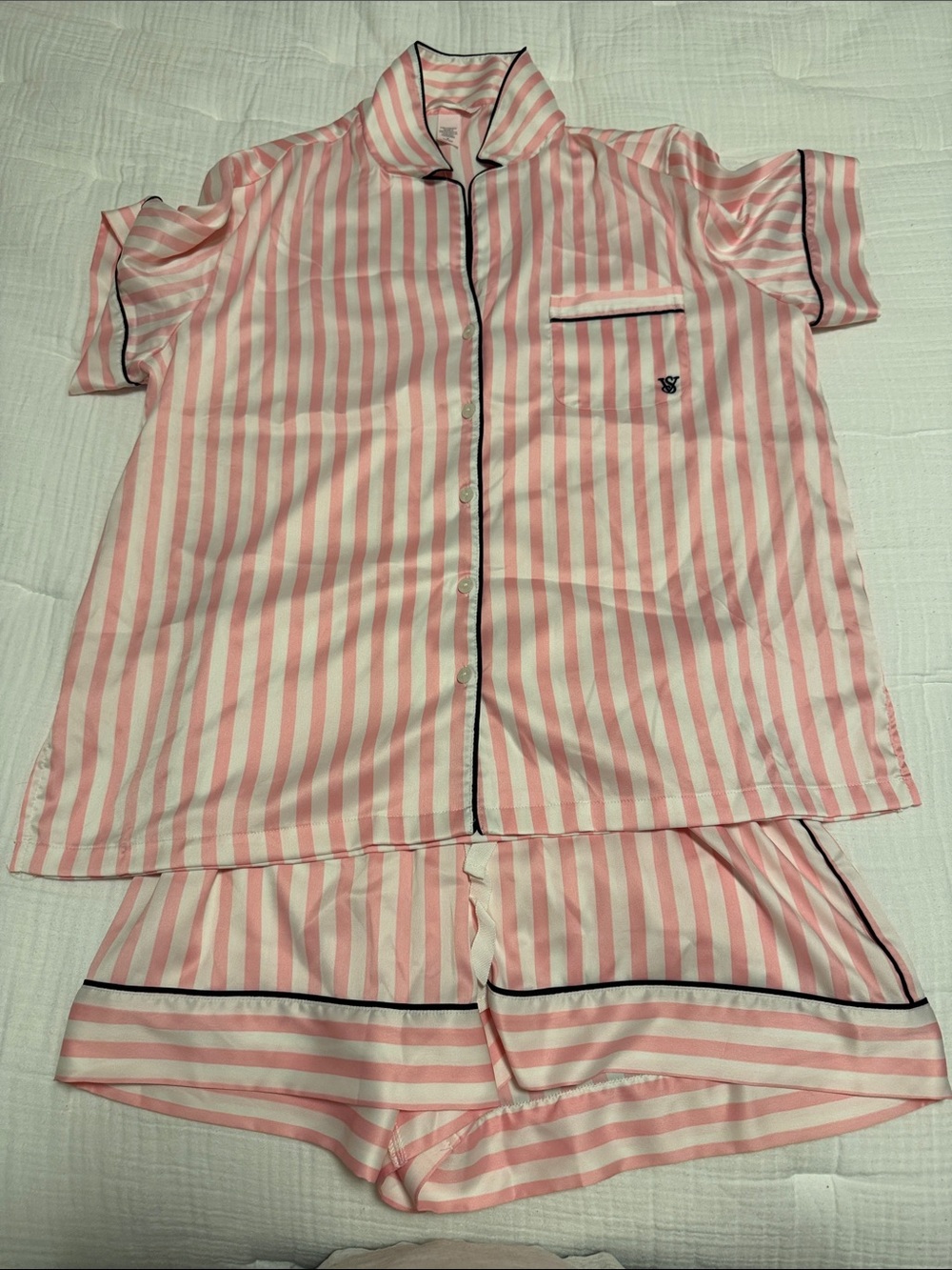 Victoria's Secret Pink and White Stripe Short Pajama Set with black Trim. Size M